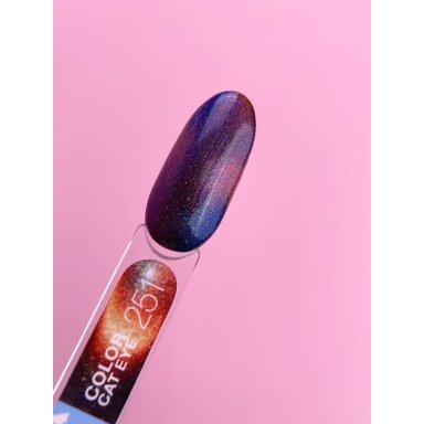 Gelinis lakas LUNAmoon - Color Cat Eye No251 13ml Gelinis lakas LUNAmoon - Color Cat Eye No251 13ml