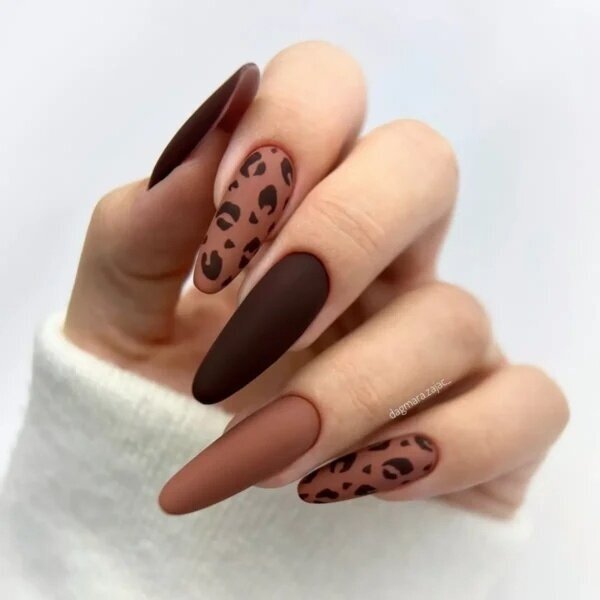 YOSHI Gelinis lakas Nomad Journey 6 ml - 136 1
